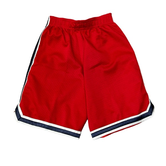 Oshkosh athletic short size 6 - Picture 2 of 3